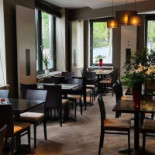 Pura À l'intérieur