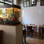 Henri À l'intérieur