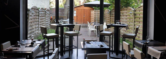 Rale Bol À l'intérieur