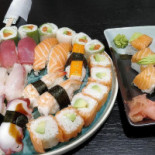 Sushiria Ukkle Comida