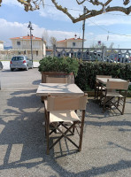 Erve Bruggert outside