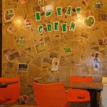 Le Marchand D'frites Dentro