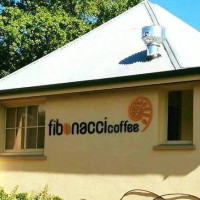 L'Ôthentique Exterior