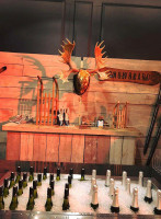 La Source À l'intérieur