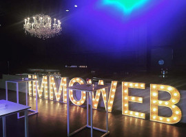 La Source À l'intérieur