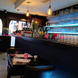 Bord'eau À l'intérieur