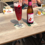 Den Toogoloog Bebida