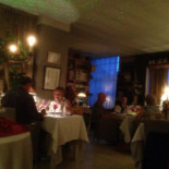 De Laurier À l'intérieur