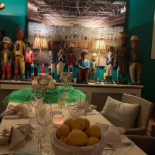 De Laurier À l'intérieur