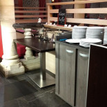 Bij Ons À l'intérieur