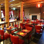 Bij Ons À l'intérieur