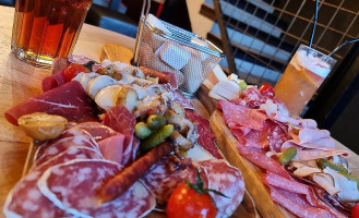 L'enfant Terrible Comida