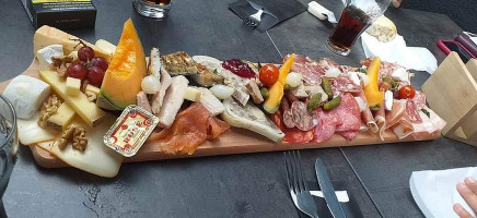 L'enfant Terrible food