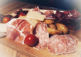 L'enfant Terrible food