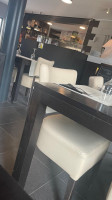 Chez Coluche inside