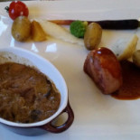 Les Comtes De Champagne Nourriture