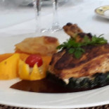 Les Comtes De Champagne Nourriture