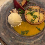 Les Comtes De Champagne Comida