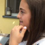 Tzikis Ouzeri Bebida