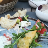 Tzikis Ouzeri Comida