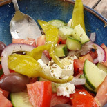 Tzikis Ouzeri Comida