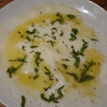Tzikis Ouzeri Comida