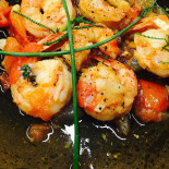 Tzikis Ouzeri Comida