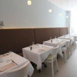 Gaston À l'intérieur