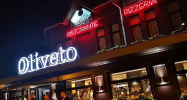 Oliveto Exterior