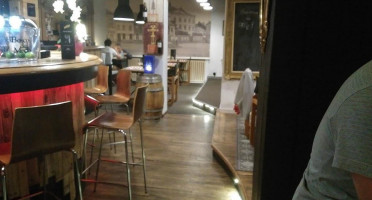 Dklé À l'intérieur