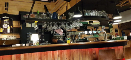 Dklé À l'intérieur