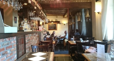 L'estaminet À l'intérieur