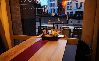 L'estaminet À l'intérieur