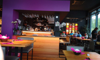 Thai Café Genval Dentro