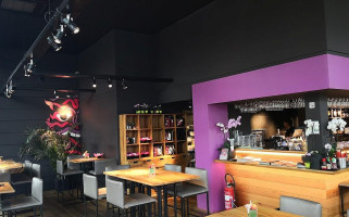 Thai Café Genval Dentro