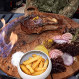 D. Majin Manga Comida