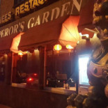 Emperor's Garden À l'intérieur