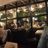 Gozar Brasserie À l'intérieur