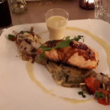 Gozar Brasserie food