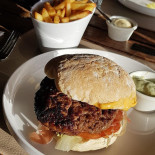 Gozar Brasserie Nourriture