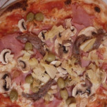 La Pizzarella 2 Nourriture