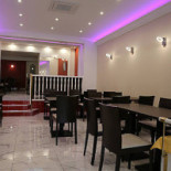 La Table Des Compagnons Dentro