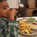 Aux Mets Encore Comida