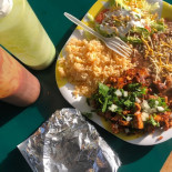 Viva M'boma Closed Bebida