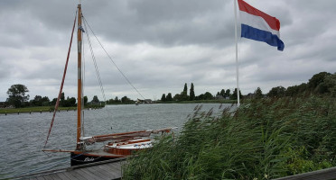 Paviljoen Uit Meer Außen