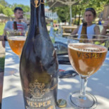 De Paardenstallen Bebida