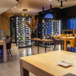 L'incontournable Dentro