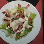 Le Petit Axhe Comida