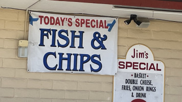 Den Baas En Zijn Madam outside