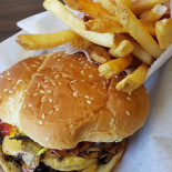 Colonel Louise Nourriture